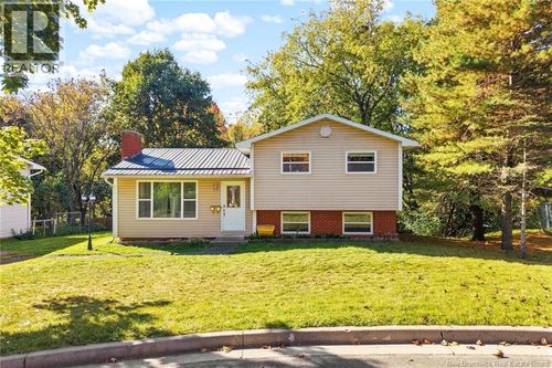 30 Fletcher Crt, Fredericton, NB, E3A4T4 | Card Image