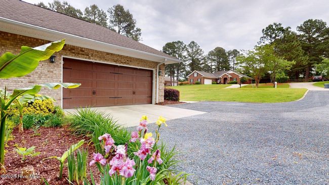 17 Lavender Dr, House other with 4 bedrooms, 5 bathrooms and 2 parking in Whispering Pines NC | Image 5