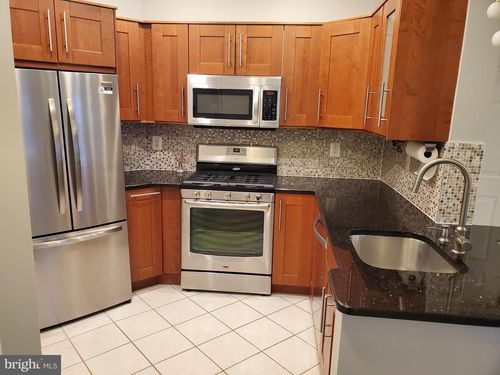 apt-102-14309 Climbing Rose Way, CENTREVILLE, VA, 20121-5170 | Card Image