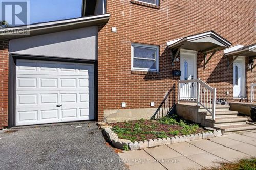 97 Doane St, Ottawa, ON, K2B6G7 | Card Image
