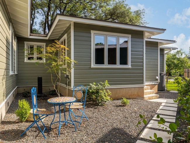 Low maintenance landscape | Image 25
