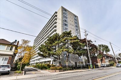 807 - 580 Christie St, Condo with 1 bedrooms, 1 bathrooms and 1 parking in Toronto ON | Image 2