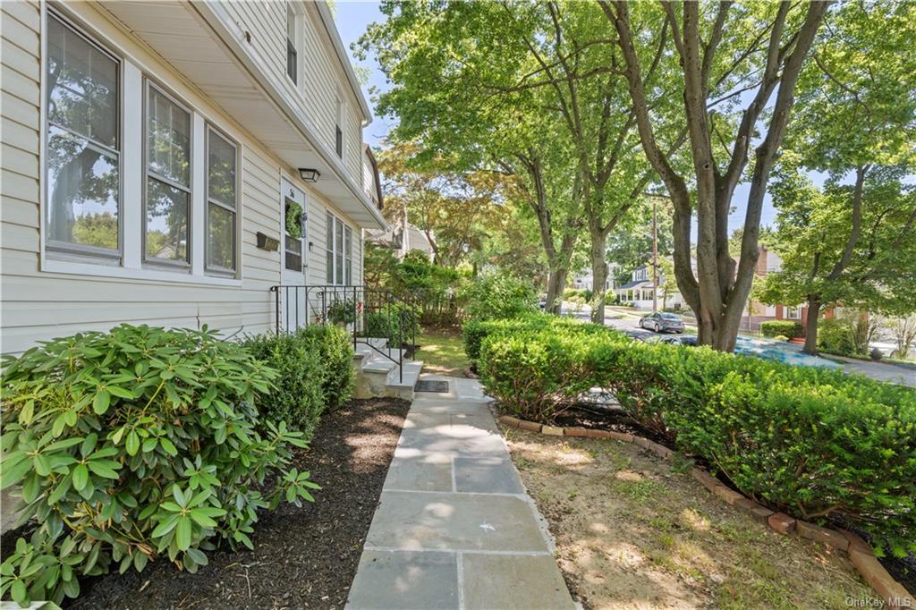 Primrose St, White Plains, NY 10606