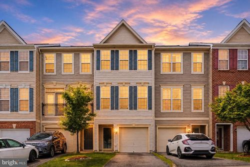15704 John Diskin Cir, WOODBRIDGE, VA, 22191-6555 | Card Image