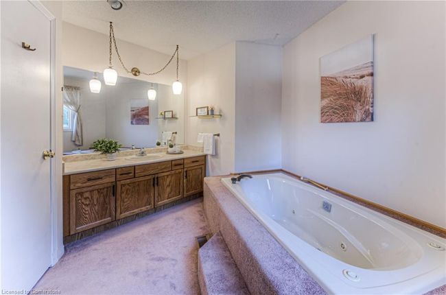 422 Forestlawn Rd, House other with 3 bedrooms, 3 bathrooms and 6 parking in Waterloo ON | Image 36