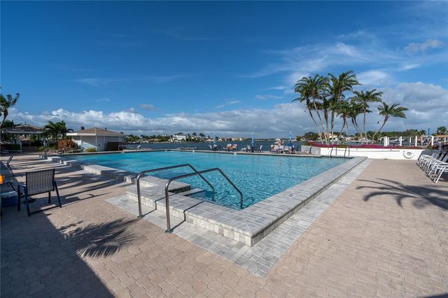 APT-1103 - 9495 Blind Pass Rd, Condo with 2 bedrooms, 2 bathrooms and null parking in ST PETE BEACH FL | Image 34
