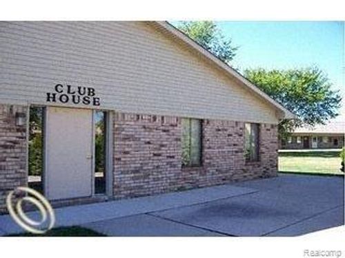 16038 Holz Dr, Southgate, MI, 48195-2959 | Card Image