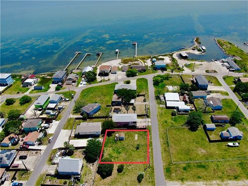122 Riviera Dr, Corpus Christi, TX, 78418-3051 | Card Image