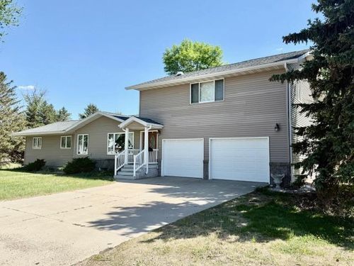 449 Centre St W, Vesta, MN, 56292-1304 | Card Image