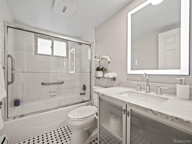 22-web-or-mls-P2846606.jpg | Image 8