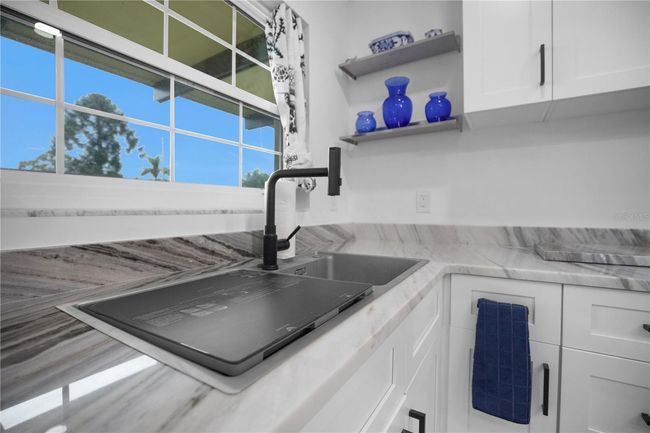 APT-33E - 1701 Pinehurst Rd, Condo with 2 bedrooms, 2 bathrooms and null parking in DUNEDIN FL | Image 5