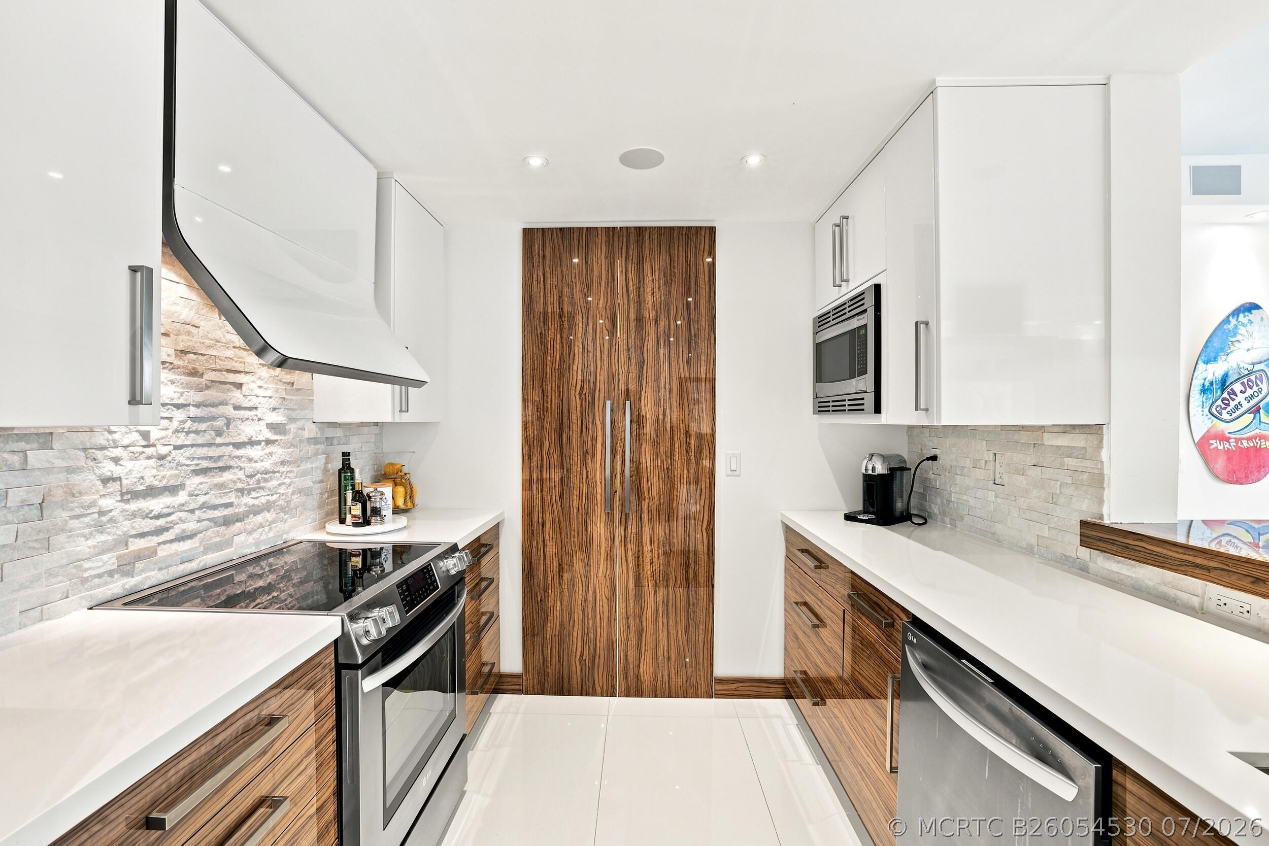 Residential in Sunny Isles Beach 4
