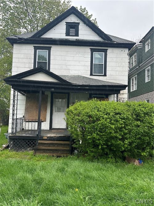 105 Randall Ave, Syracuse, NY, 13207-1942 | Card Image