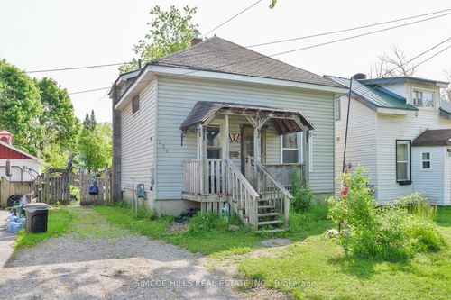 236 Front St S, Orillia, ON, L3V4T2 | Card Image
