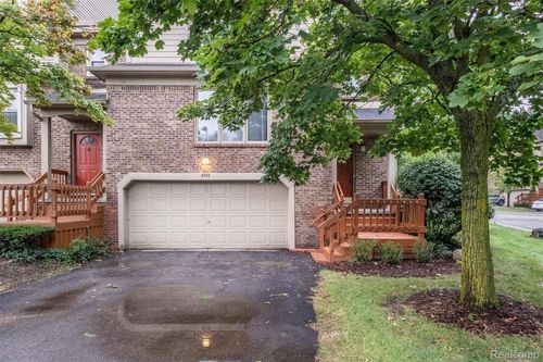 6333 Aspen Ridge Blvd, West Bloomfield, MI, 48322-4434 | Card Image