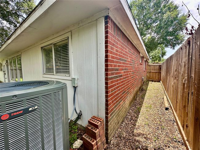 Side of home | Image 37