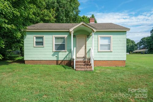 181 Hershel Lackey Rd, Lincolnton, NC, 28092-7349 | Card Image