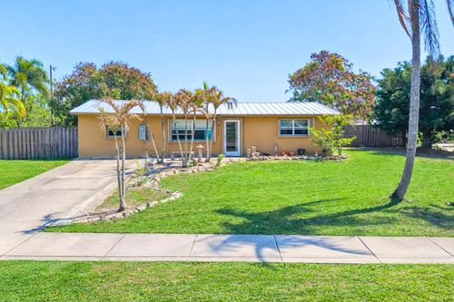 3177 Se Golden Gate Ave, Stuart, FL, 34997-5382 | Card Image