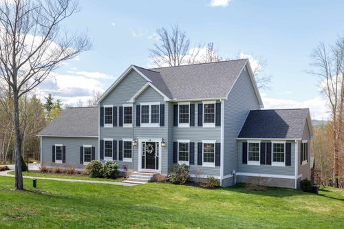28 Mcevoy Ln, Epsom, NH, 03234-4949 | Card Image