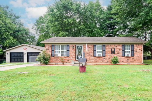 104 Saint James Ct, Bardstown, KY, 40004-2183 | Card Image