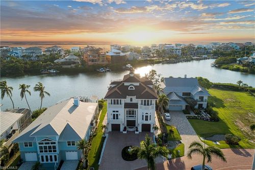 217 Bayfront Dr, BONITA SPRINGS, FL, 34134-8548 | Card Image