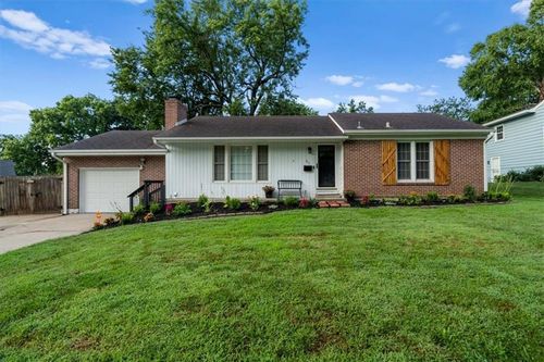 615 Rankin Rd, Independence, MO, 64055-1734 | Card Image