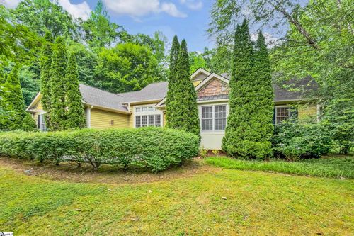 28 Windswept Ln, Travelers Rest, SC, 29690-4047 | Card Image