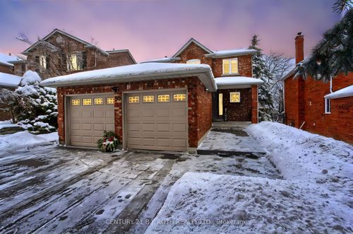50 Buttonwood Trail, Aurora, ON, L4G6N3 | Card Image