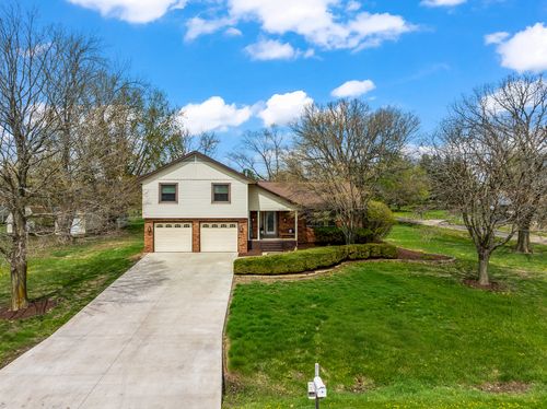 15878 Old Orchard Rd, Bloomington, IL, 61705-5509 | Card Image