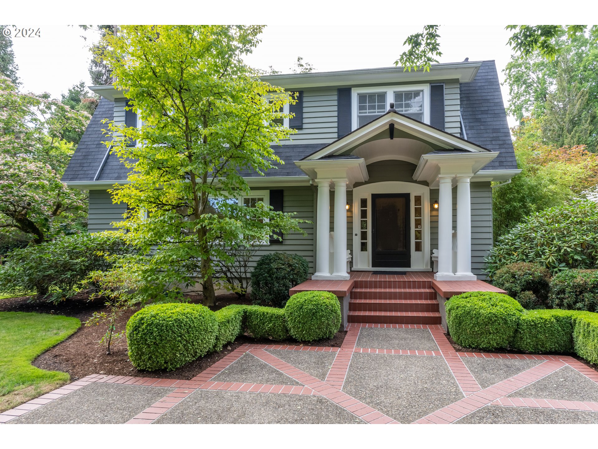 Canyon Dr, Portland, OR 97225