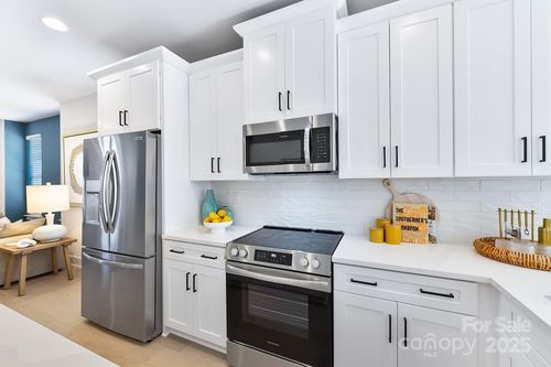 34-1045 Northend Dr, Charlotte, NC, 28206-5034 | Card Image