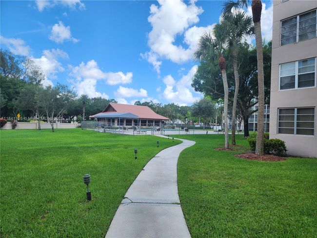 APT-305 - 1900 Sabal Palm Dr, Condo with 3 bedrooms, 2 bathrooms and null parking in Davie FL | Image 21