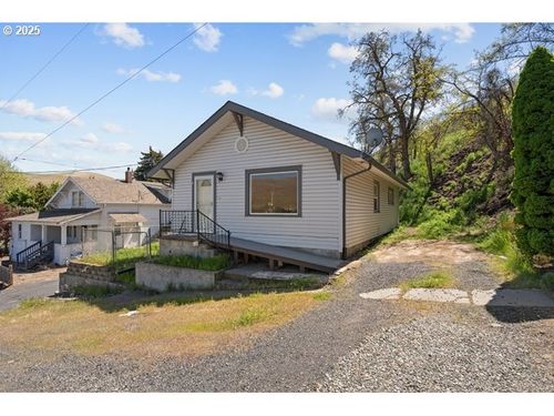 280 W Center St, Heppner, OR, 97836-2010 | Card Image