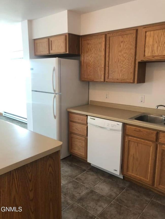 202206 10 Th Ave Se, Home with 24 bedrooms, 16 bathrooms and null parking in Crosby ND | Image 18