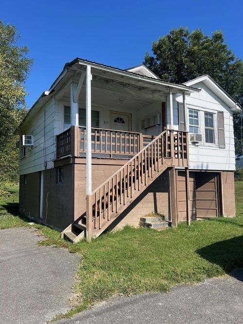 35 N Cross Rd, Allen, KY, 41601-9039 | Card Image