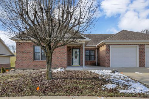 135 Carlin Drive, Logan, OH, 43138 | Card Image