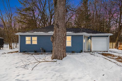 9624 S Sprinkle Rd, Portage, MI, 49002-7462 | Card Image