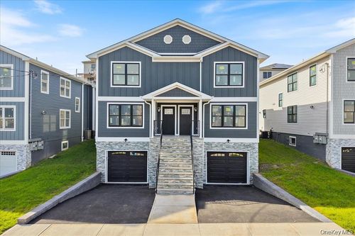 2-93 Thurton Pl, Yonkers, NY, 10704-2223 | Card Image