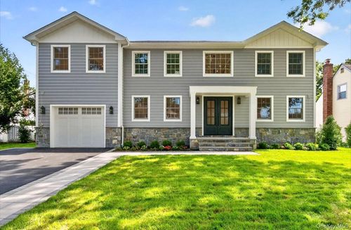 15 Glen Road, Hempstead, NY, 11530 | Card Image