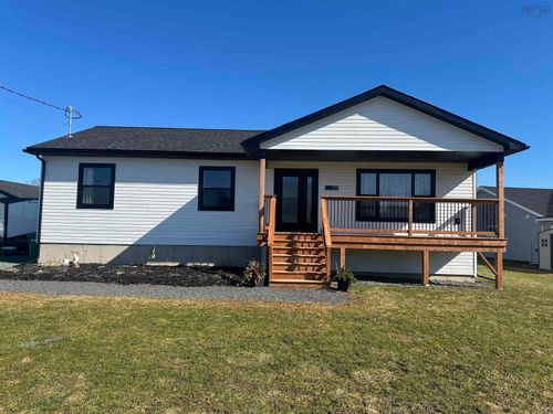 28 Holland Lane, Plymouth, NS, B2H5C5 | Card Image