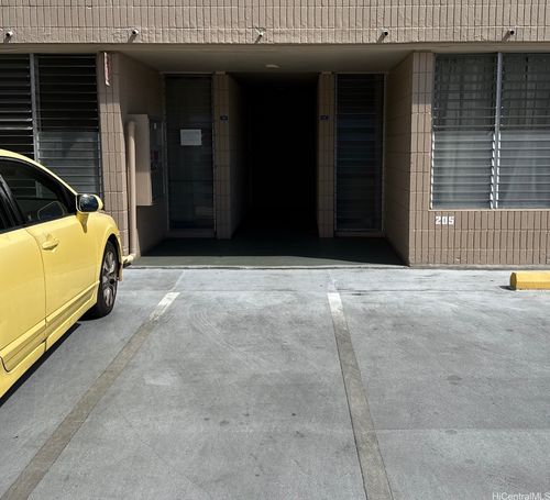 b206-1720 Huna St, Honolulu, HI, 96817-2456 | Card Image