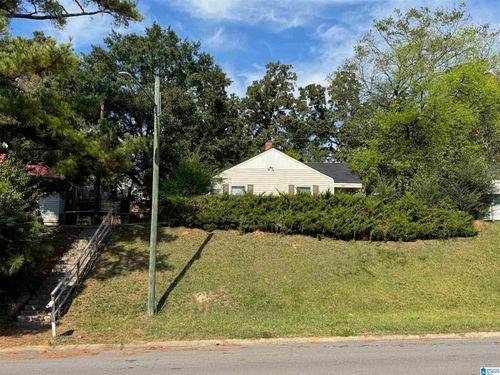 6729 Grasselli Rd, FAIRFIELD, AL, 35064-1111 | Card Image