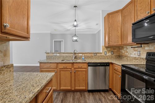 17221 Doe Valley Ct, Cornelius, NC, 28031-5668 | Card Image