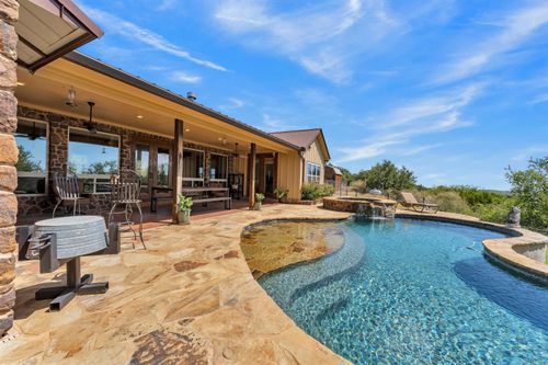 400 Darby Lane, Llano, TX, 78643 | Card Image