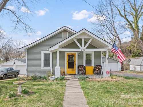 821 N Main St, Canton, NC, 28716-4294 | Card Image