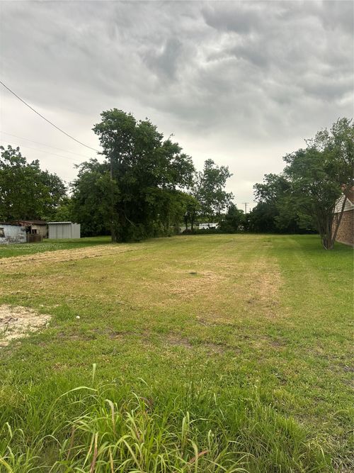 316 E Davis St, Howe, TX, 75459-4624 | Card Image