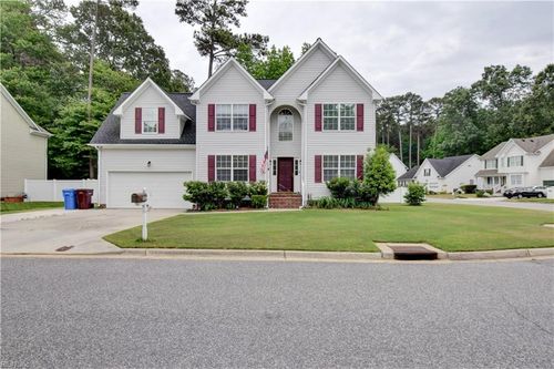 541 Lake Crest Dr, Chesapeake, VA, 23323-3819 | Card Image