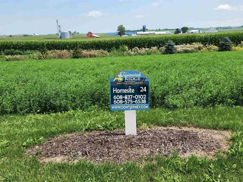 843 Capitol Dr, DANE, WI, 53529-9527 | Card Image