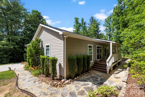 31 Enochs Way, Fletcher, NC, 28732-5401 | Card Image