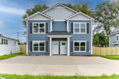 18 Catawba Ave, Greenville, SC, 29611-3611 | Card Image